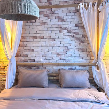 Piata Ovidiu 14 Appartement Constanţa Buitenkant foto